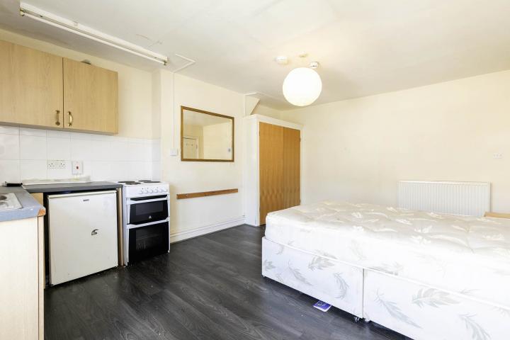 Inclusive of Gas, Water, Electricity and Wifi Howitt Road, Belsize Park